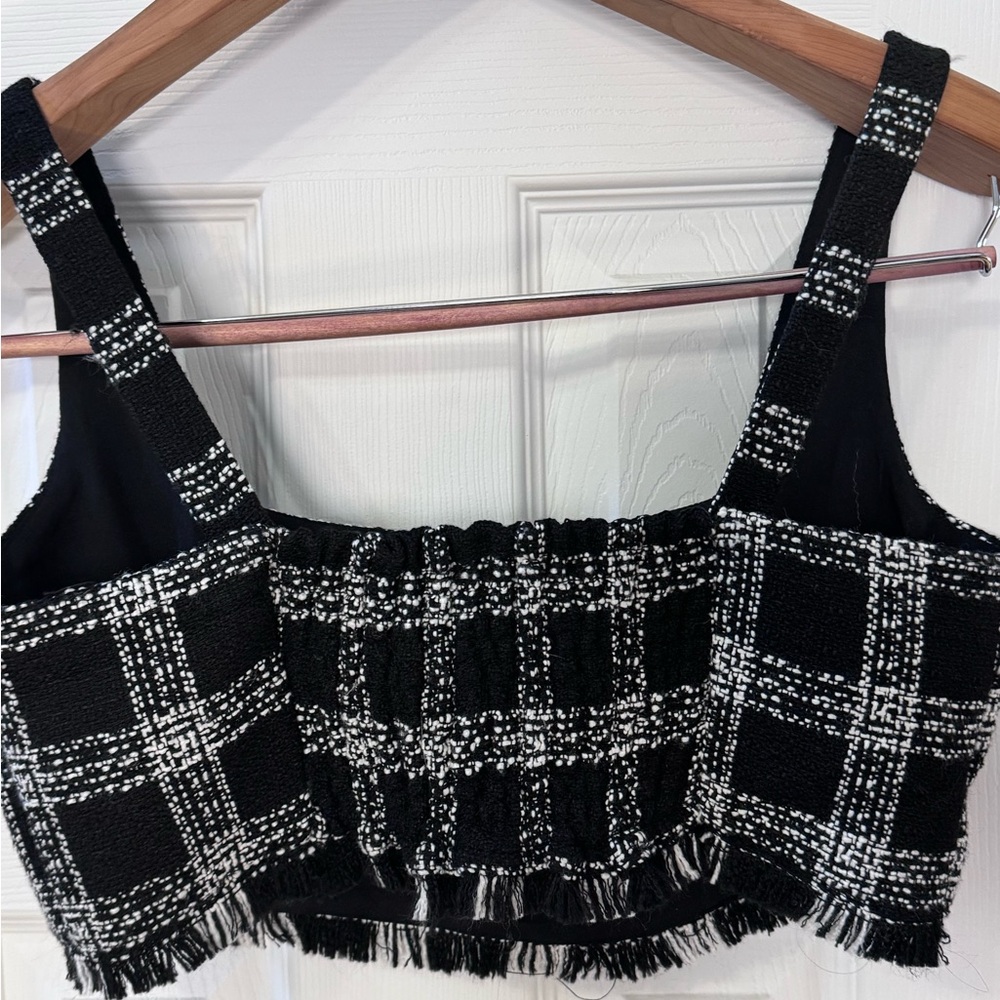 House of Harlow 1960 Black & White Plaid Cropped Tank - Picture 4 of 6